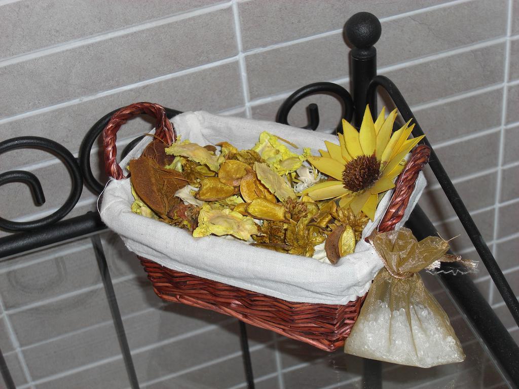 Pietra Preziosa Bed & Breakfast ปิเอตราลิกูเร ภายนอก รูปภาพ